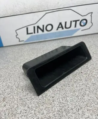 BMW 5 E39 Ashtray (front) 51168210445 8159701
