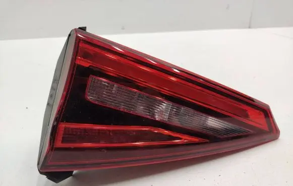 Infiniti Q30 Tailgate rear/tail lights 265455DF0A 90078969