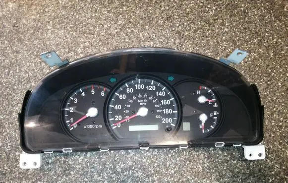KIA Sorento Speedometer (instrument cluster) 940033E282