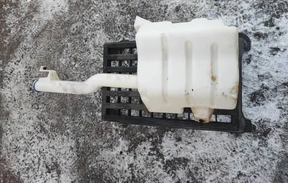 Ford Transit Windscreen/windshield washer pump