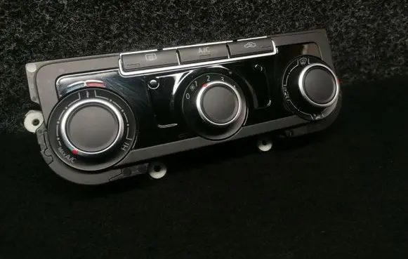 Volkswagen PASSAT B7 Climate control unit 7N0907426BG