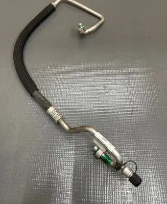 Air conditioning (A/C) pipe/hose