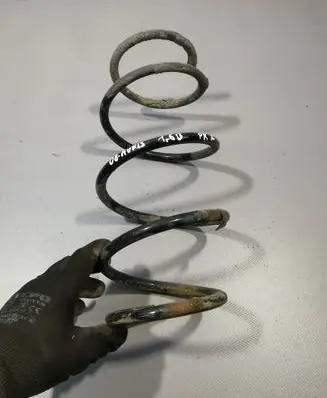 Toyota Auris 150 Front coil spring 