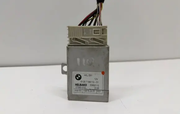 BMW 5 E60 E61 Tailgate/trunk control unit/module 7188110 55892110 070651319