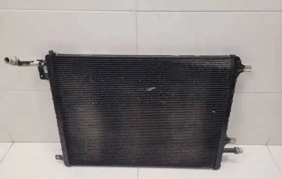 Land Rover Discovery Sport Coolant radiator