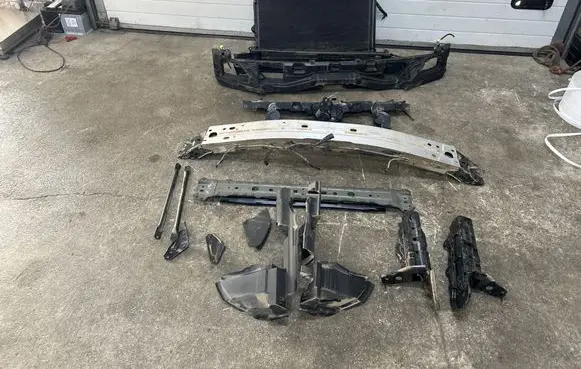 Lexus ES VII XZ10 Radiator support slam panel 1636331510 2685004000