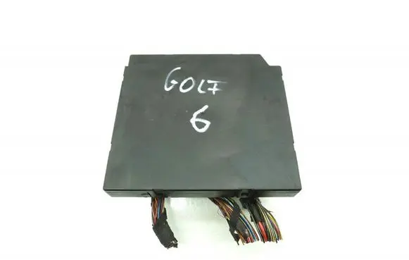 Volkswagen Golf VI Fuse box set 1K0937985D