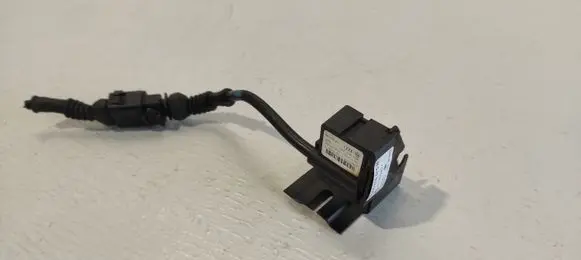 Volkswagen Phaeton ABS wheel speed sensor 3D0616575H 15179200452