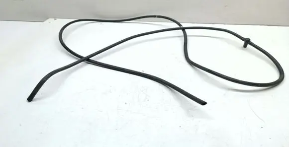 Peugeot 308 Windshield washer fluid hose 