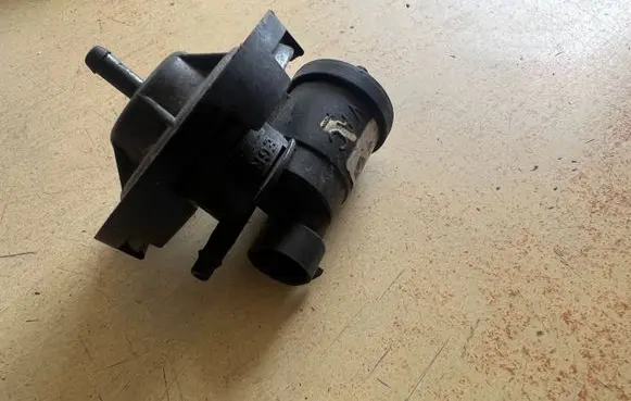 Chrysler Neon I Turbo solenoid valve 4287602