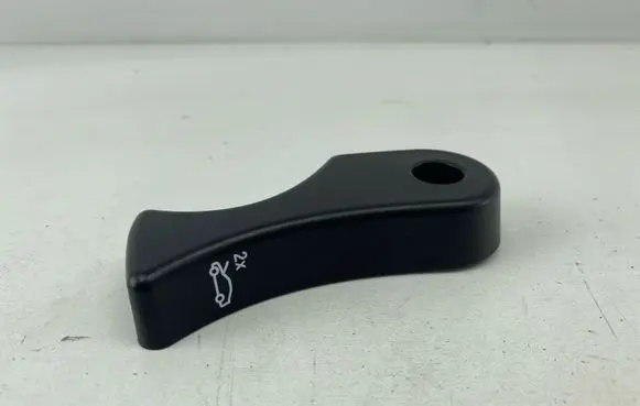 BMW 1 F20 F21 Engine bonnet (hood) release handle 7309608