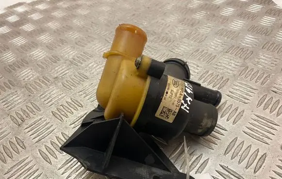Thermostat/thermostat housing