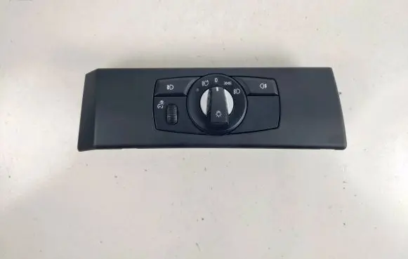 BMW 5 E60 E61 Light switch 6988565 33295201 014476
