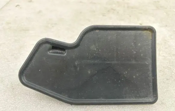 Toyota Avensis T250 Rear mudguard