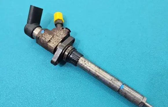 Fuel injector