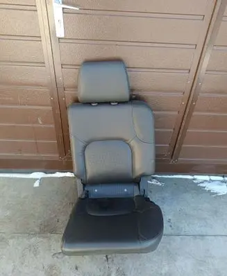 Nissan Navara D40 Rear seat 