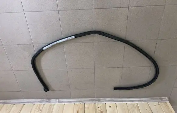 Volkswagen New Beetle Front door rubber seal 1Y0867337E