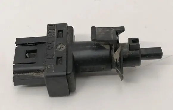 Mercedes-Benz Vito Viano W639 Brake pedal sensor switch 0045452114