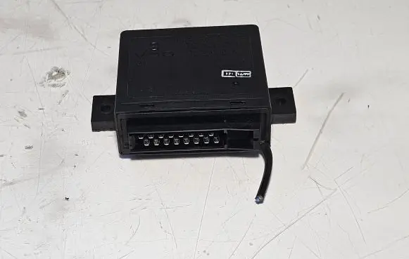 Mercedes-Benz Sprinter W901 W902 W903 W904 Door central lock control unit/module 0165459232