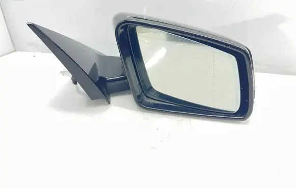 Mercedes-Benz E C207 W207 Front door electric wing mirror A2078105116
