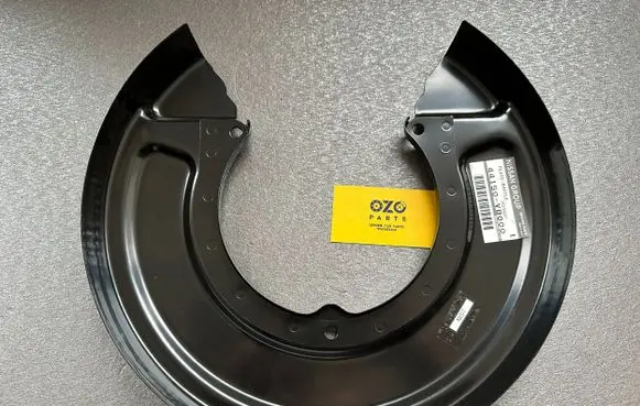 Nissan Patrol Y61 Rear brake disc plate dust cover 44150VB000