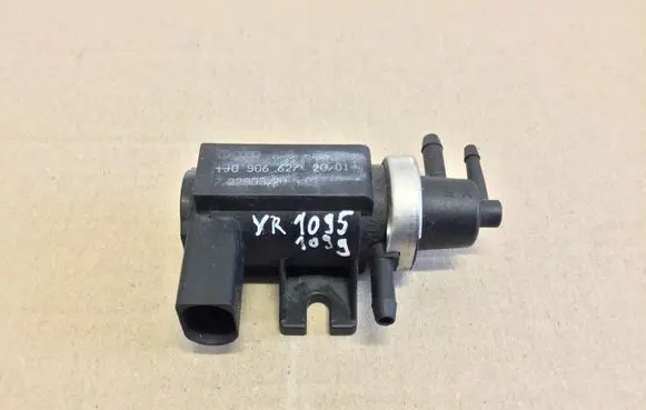 Volkswagen Golf IV Turbo solenoid valve 1J0906627