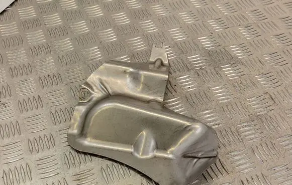 Volkswagen Polo VI Heat shield in engine bay 2Q1614321C