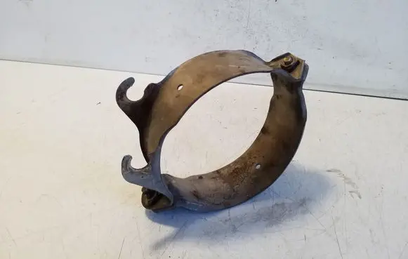 Muffler mount bracket/holder