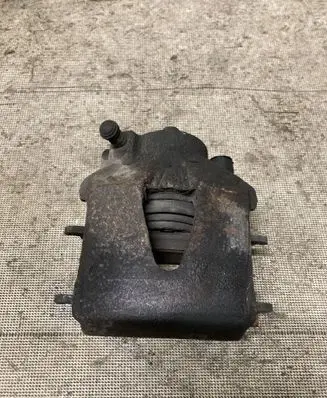 Volkswagen Golf Plus Front brake caliper
