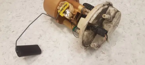 Renault Twingo I In-tank fuel pump 7700416988 09740659902