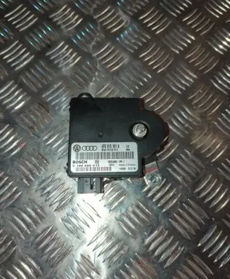 Audi A6 S6 C6 4F Power management control unit 4F0915181A