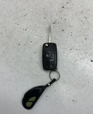 Skoda Fabia Mk1 (6Y) Ignition key/card 1J0959753AA