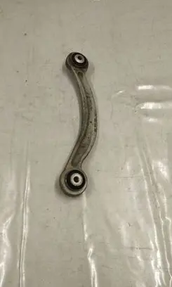Mercedes-Benz C W205 Rear control arm A20414