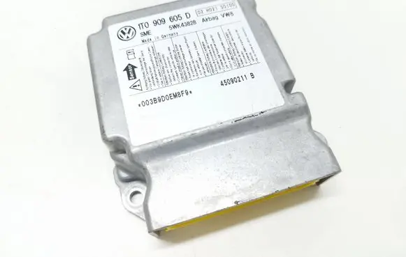 Volkswagen Touran I Airbag control unit/module 1T0909605D 5WK43828 45090211B
