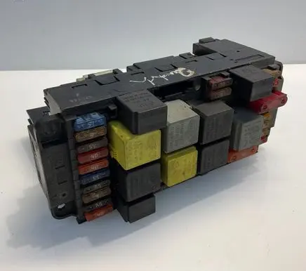 Mercedes-Benz C W203 Fuse module 2035451601 5DK00848550 A2035451601