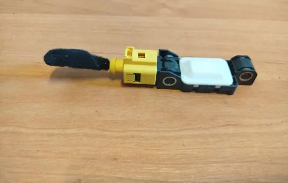 Audi A3 S3 8P Airbag deployment crash/impact sensor 4B0959643E 201082 061004