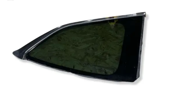 Subaru Ascent Rear side window EVYA040 DOT1038AS33
