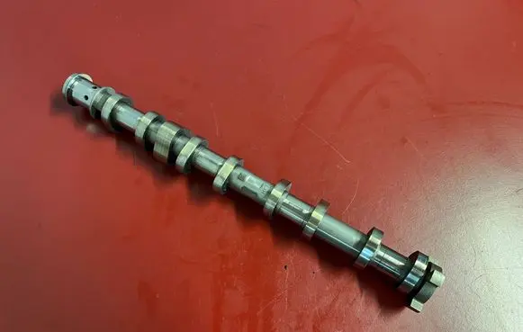 BMW X3 G01 Camshaft 8669201