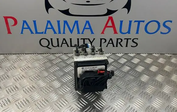 Volkswagen PASSAT B6 ABS Pump 16705912