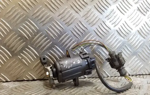 Volkswagen PASSAT B4 Accelerator pedal position sensor 0205001012