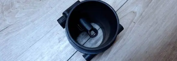 Volvo S60 Mass air flow meter 9202199 Mb1974080040
