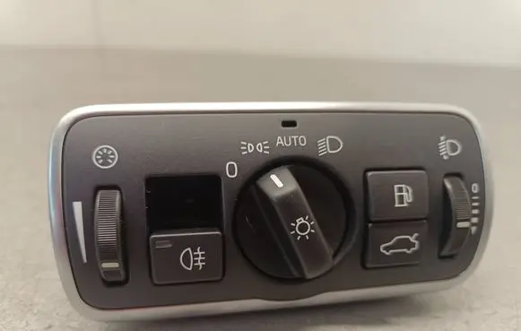 Light switch