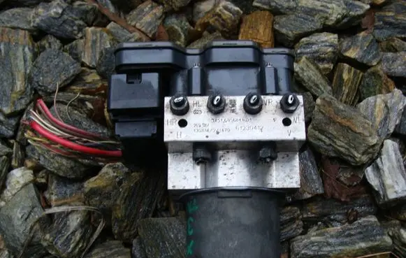 BMW X5 F15 ABS Pump 6856841 269587 61230412