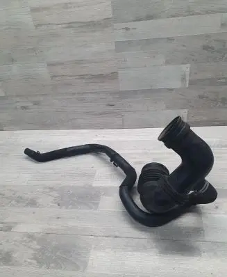 Ford Ranger Intercooler hose/pipe AB399C623BE
