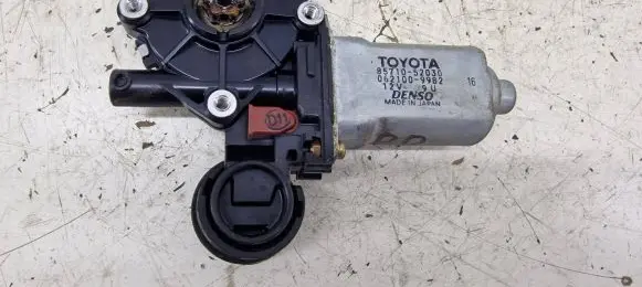 Toyota Yaris Front door electric window regulator 8571052030