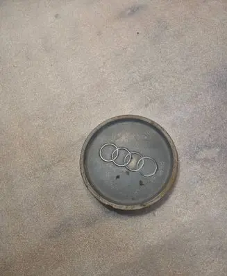 Audi A8 S8 D2 4D Original wheel cap 8D0601165D