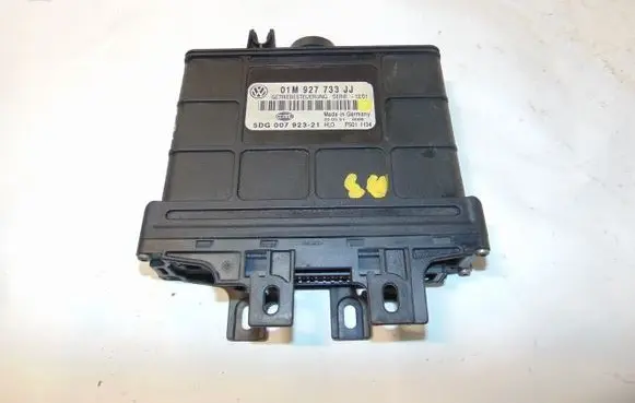 Audi A3 S3 8L Gearbox control unit/module 01M927733LL 01M927733JJ 5DG00792321