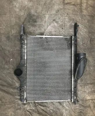 Volvo S40, V40 Intercooler radiator