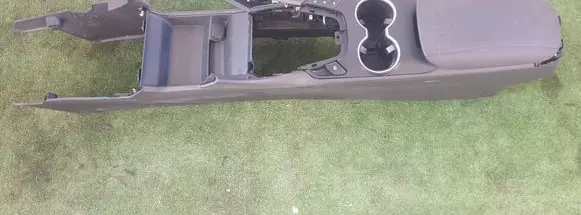 Ford Mondeo MK V Center console 