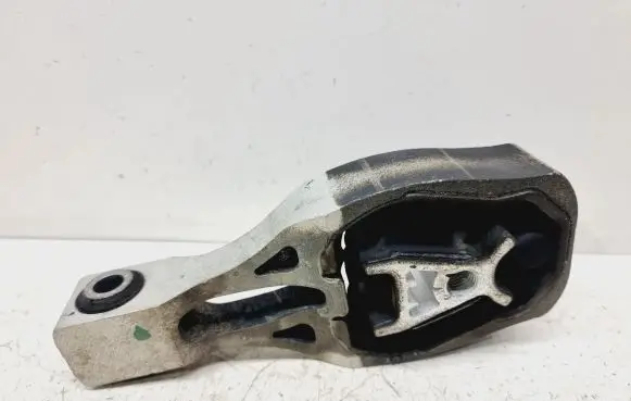 Peugeot 5008 II Engine mount bracket 9811786680